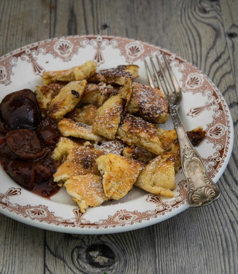 Vanille-Grießauflauf mit Kirschkompott | Oats and Crumbs