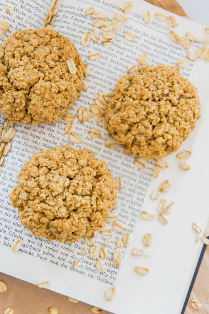 Haferflocken-Cookies | Oats and Crumbs
