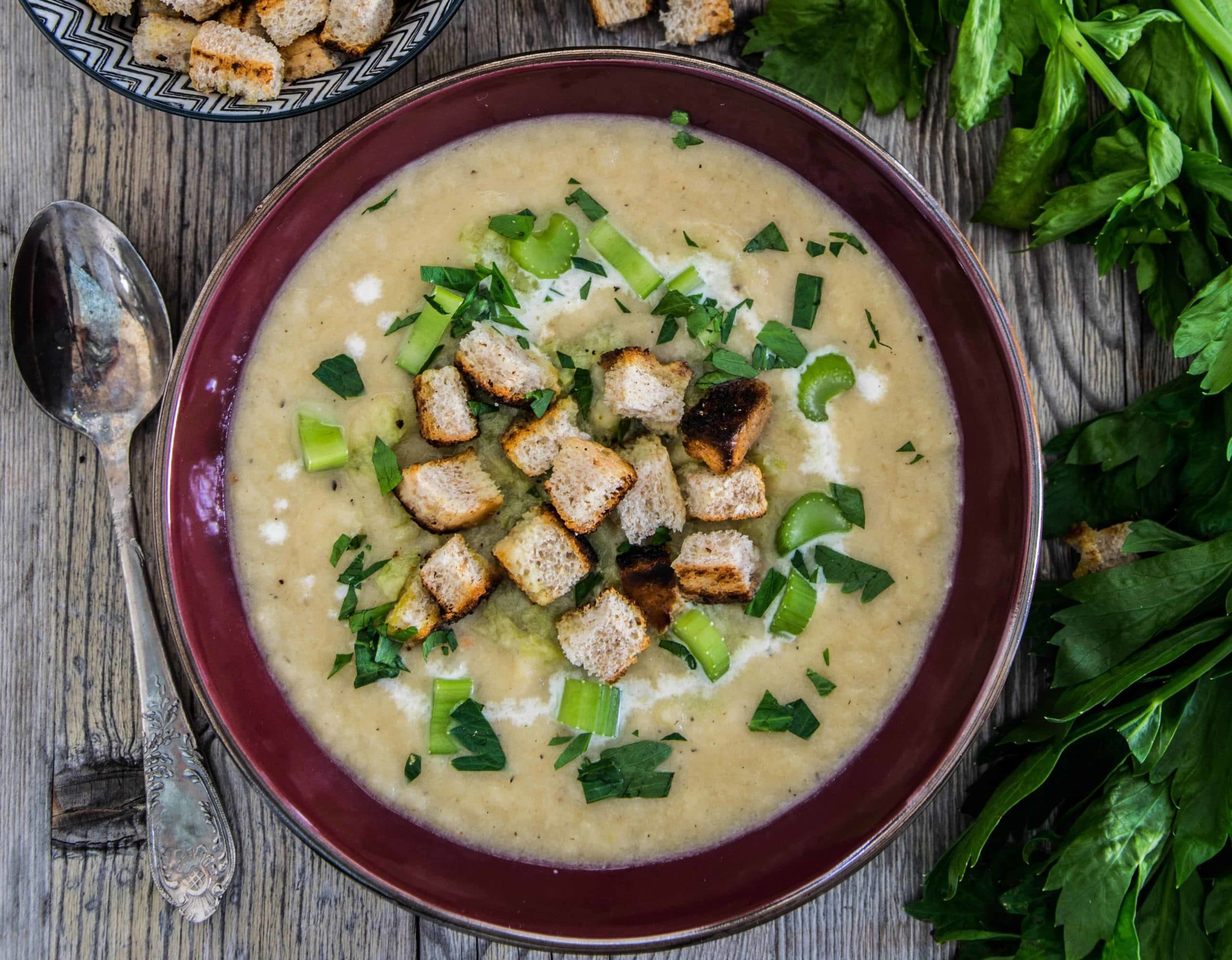 Selleriecremesuppe mit Croûtons | Oats and Crumbs