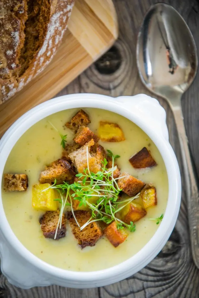 Erdäpfelcremesuppe