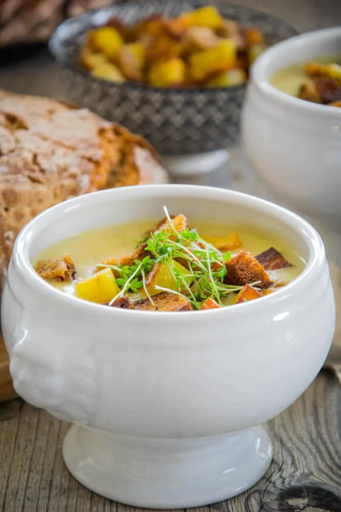 Erdäpfelcremesuppe