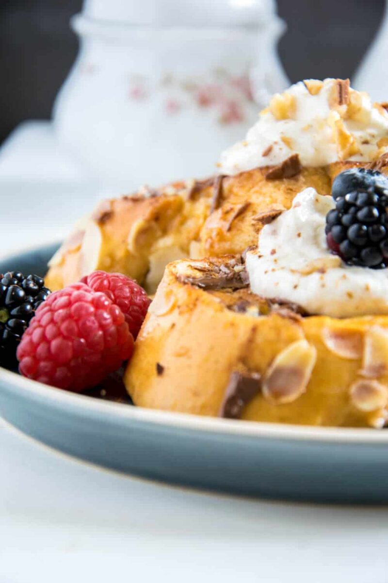 French Toast mit VanilleZimtRicotta und Nougat Oats and Crumbs