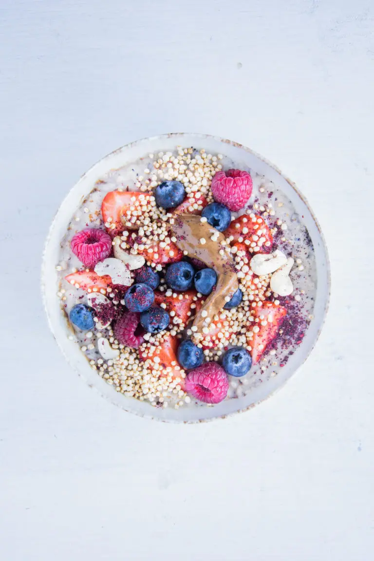 Porridge Toppings: 7 gesunde Ideen für dein süßes Frühstück