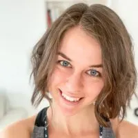 Porträtfoto von Sarah