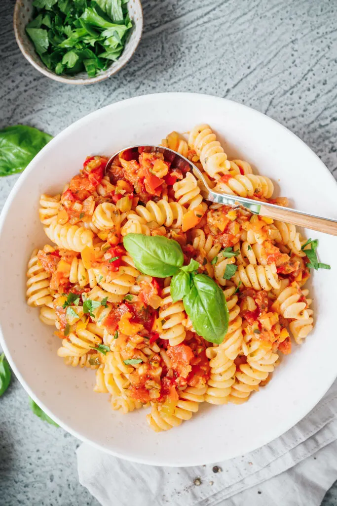 Leckeres Gemüsesugo mit Pasta