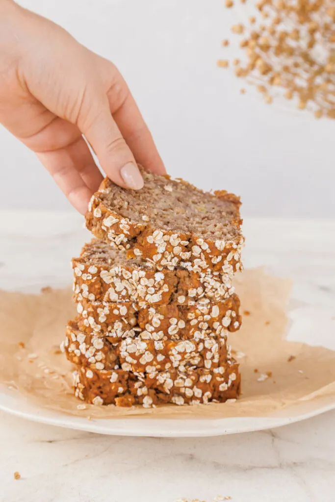 Bananenbrot mit Haferflocken ohne Zucker