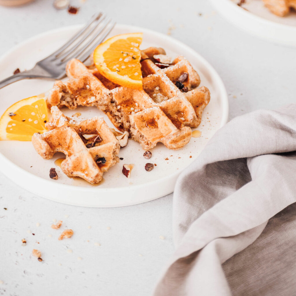 Fluffige vegane Waffeln ohne Zucker