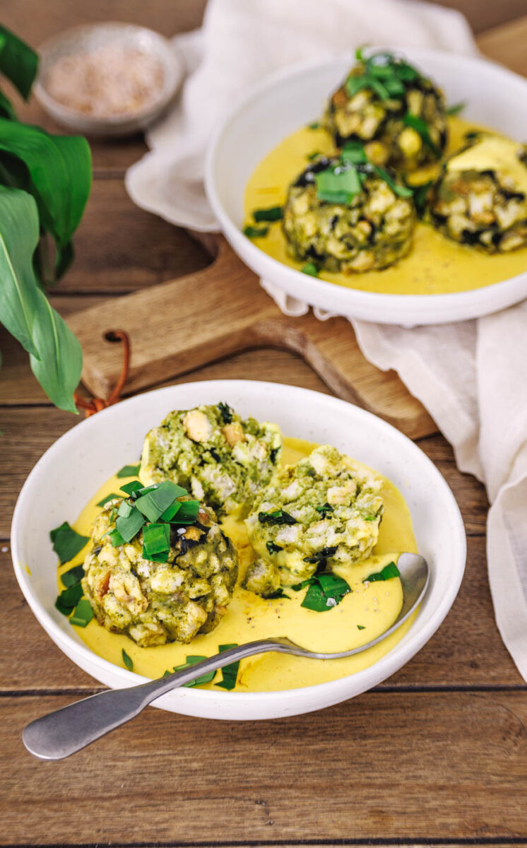 Bärlauchknödel mit Käsesauce und Feta // Rezept Bärlauchknödel mit Käsesauce und Feta // Rezept