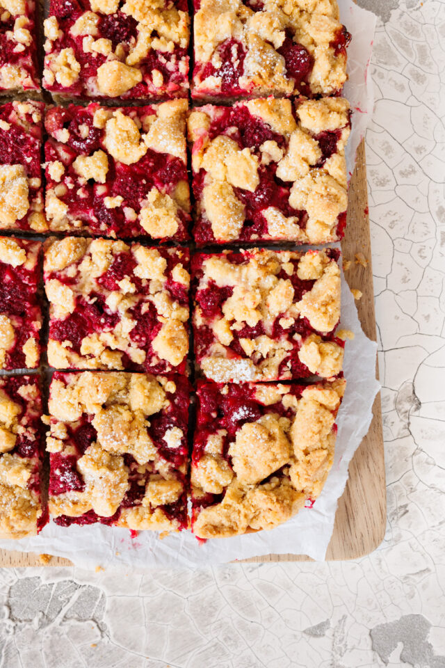 Einfacher Himbeer-Streuselkuchen vom Blech
