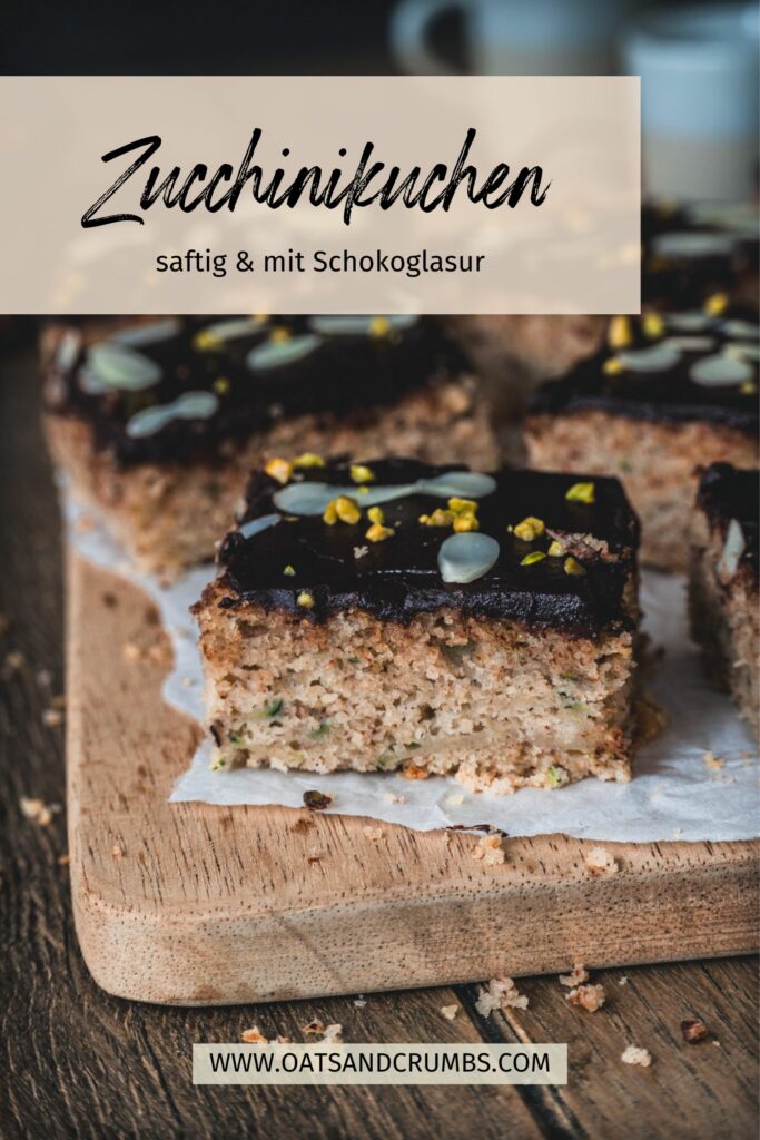 Zucchinikuchen vegan und saftig.