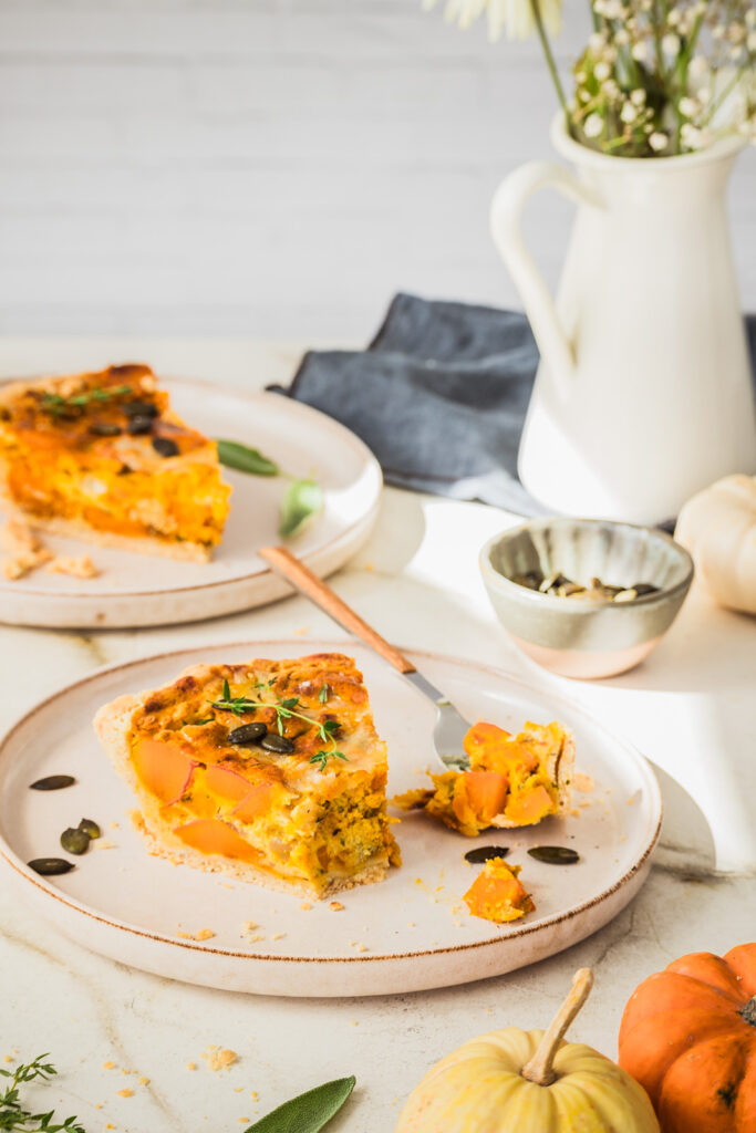 Kürbis-Quiche mit köstlicher Füllung.