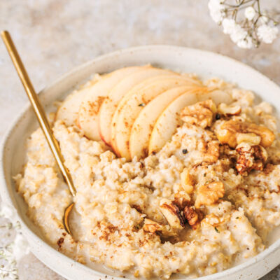 Porridge Rezept Mikrowelle: Schnelles Frühstück mit Haferflocken.