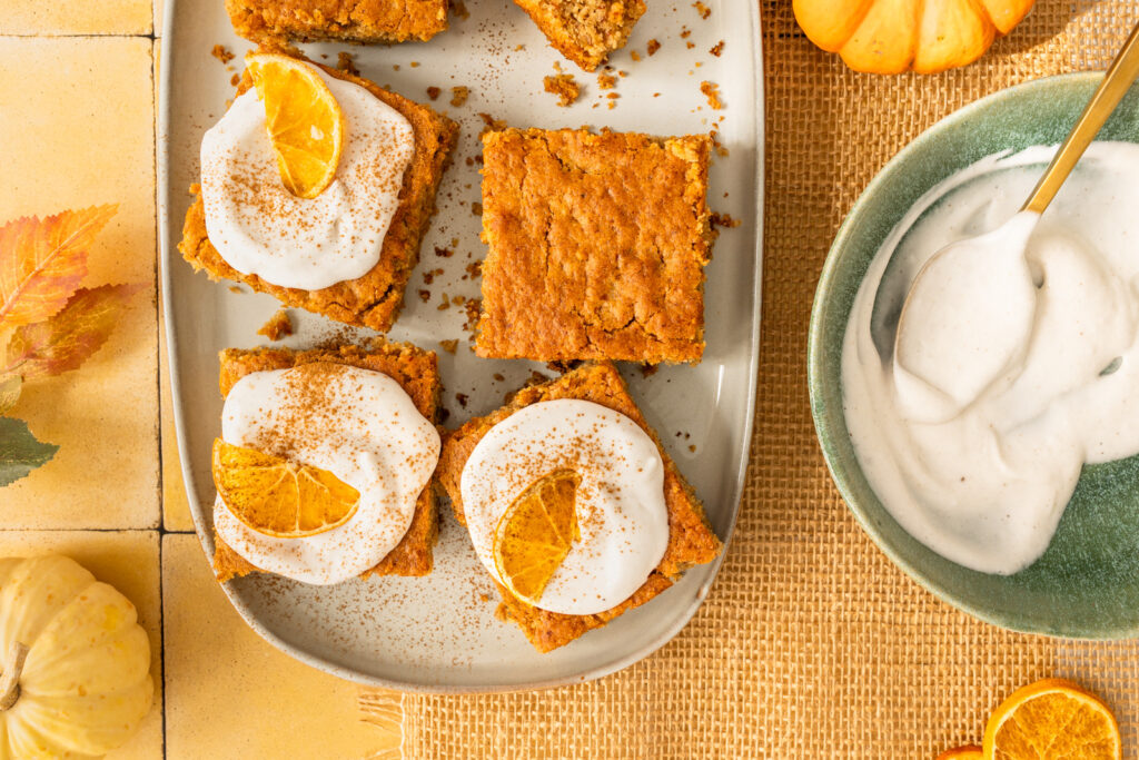 Einfacher Kürbiskuchen mit Hokkaido. 