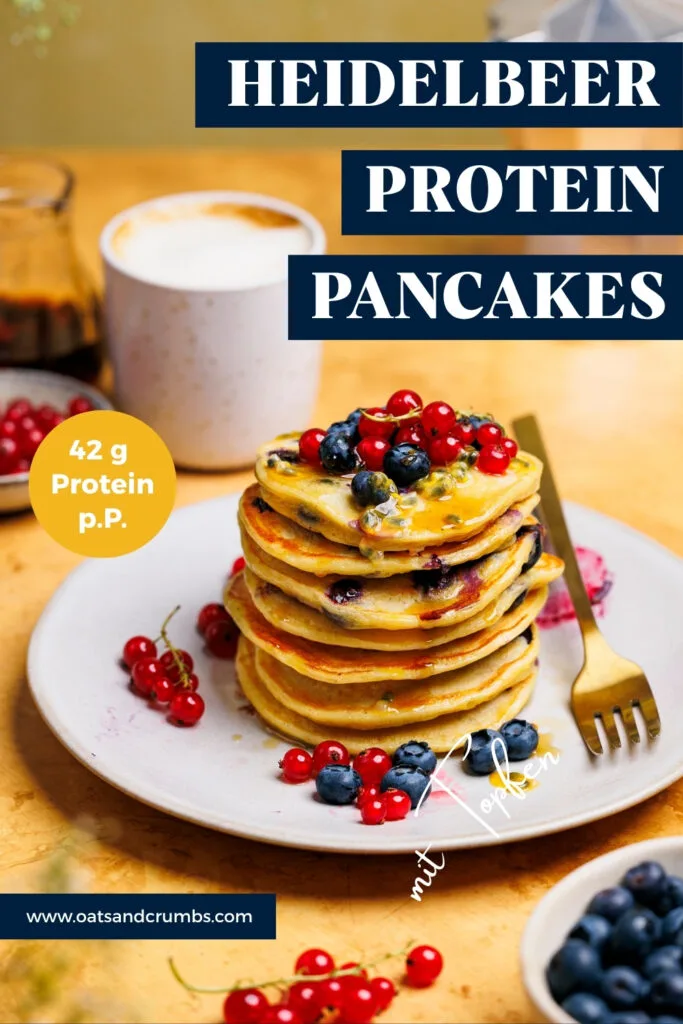 Topfen-Pancakes mit Heidelbeeren (high protein).