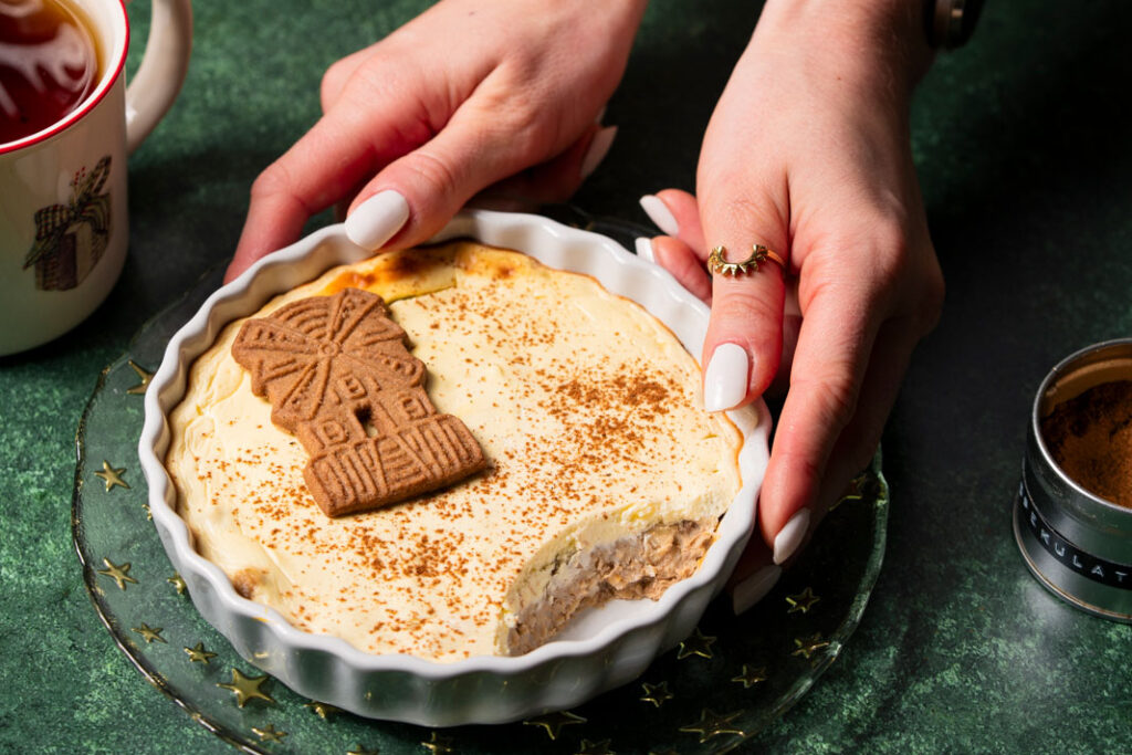 High Protein Baked Oats mit Cheesecake-Schicht.